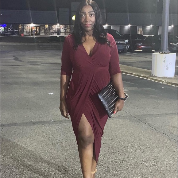 Plus Size Quarter Sleeve Rouched Party Dress - Picture 3 of 7